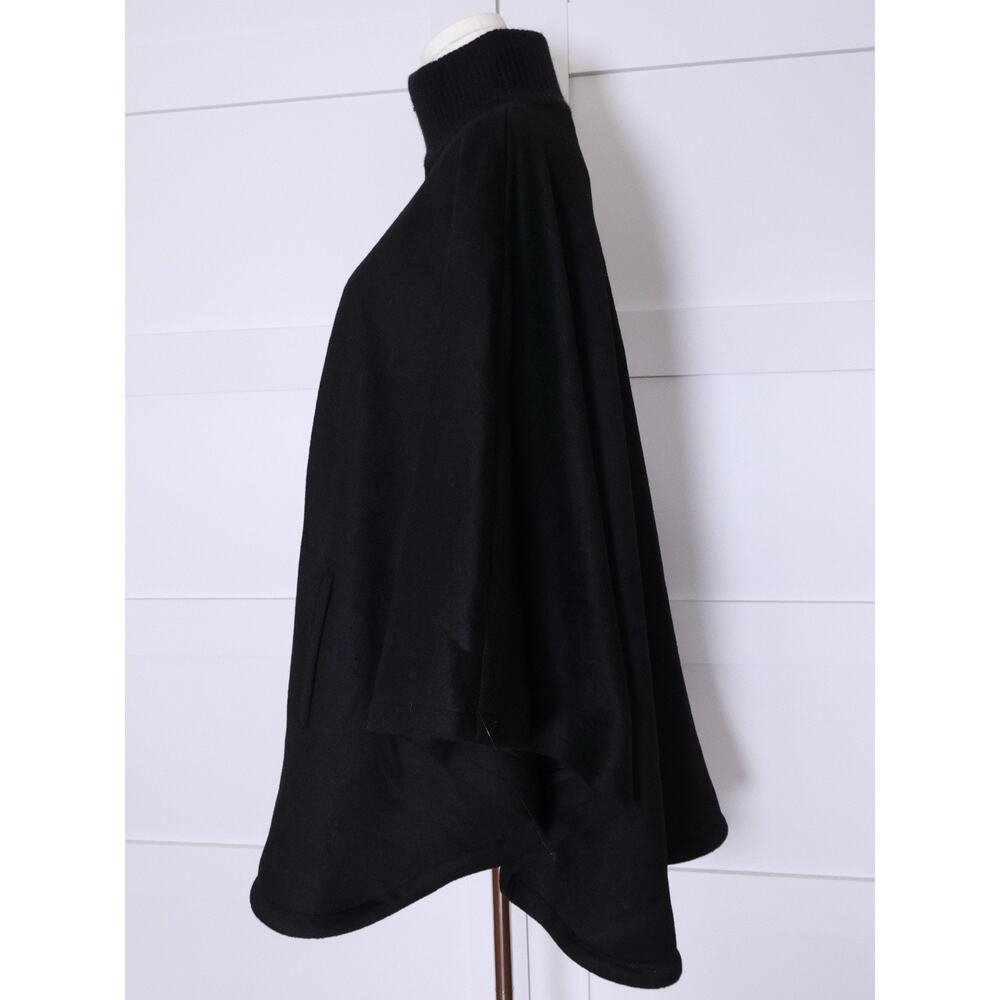 TUCKERNUCK Black Full Zip Huntington Poncho OS - Picture 6 of 16